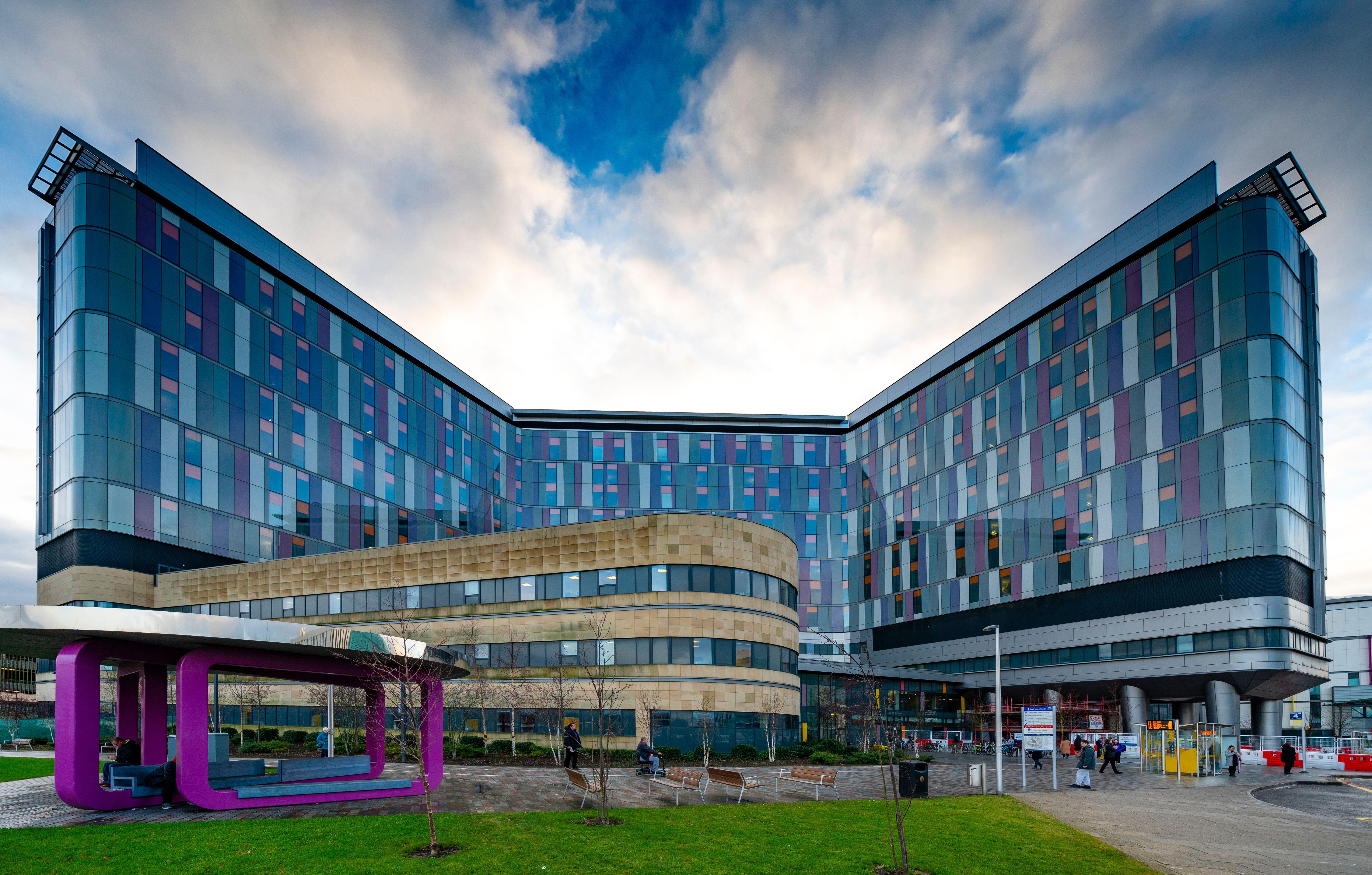 Inquiry told QEUH water system filled 'too early' | News - Clyde 1