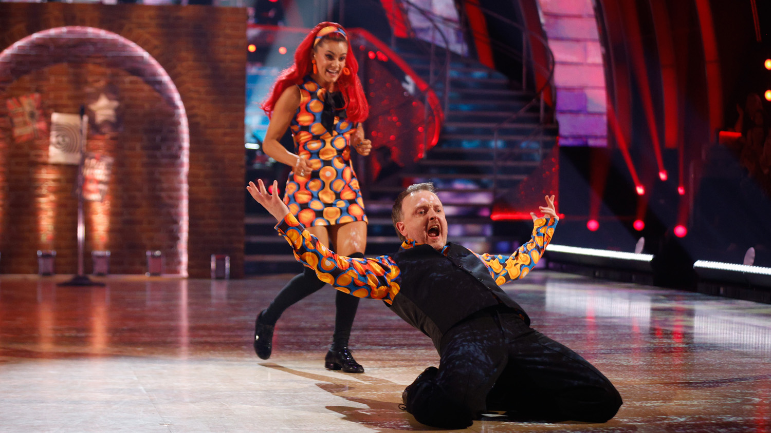 Diane Buswell Praises Strictly Partner Chris McCausland After Amazing ...