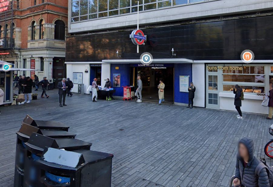 Teen stabbed in busy London shopping area