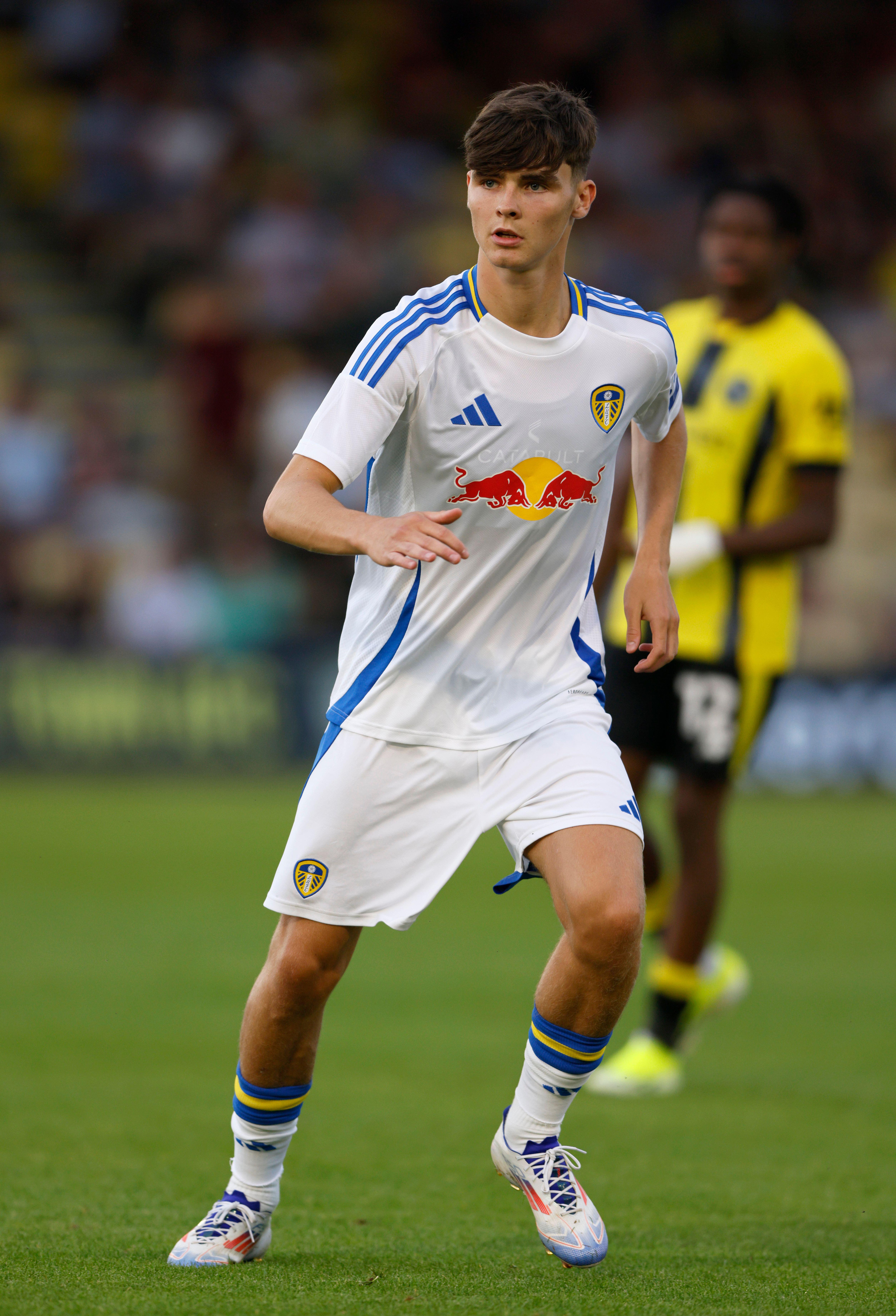 Leeds United teenager Charlie Crew handed surprise Wales call up | News ...
