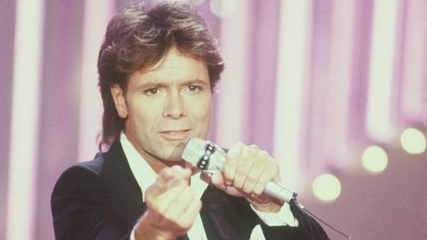Mistletoe and Wine': Cliff Richard's iconic Christmas hit goes Platinum