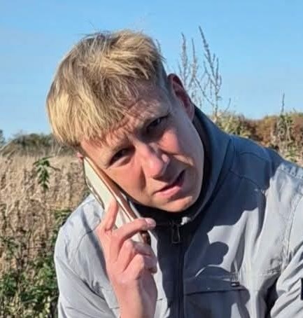 Appeal launched after man exposes himself to women in Doncaster park ...