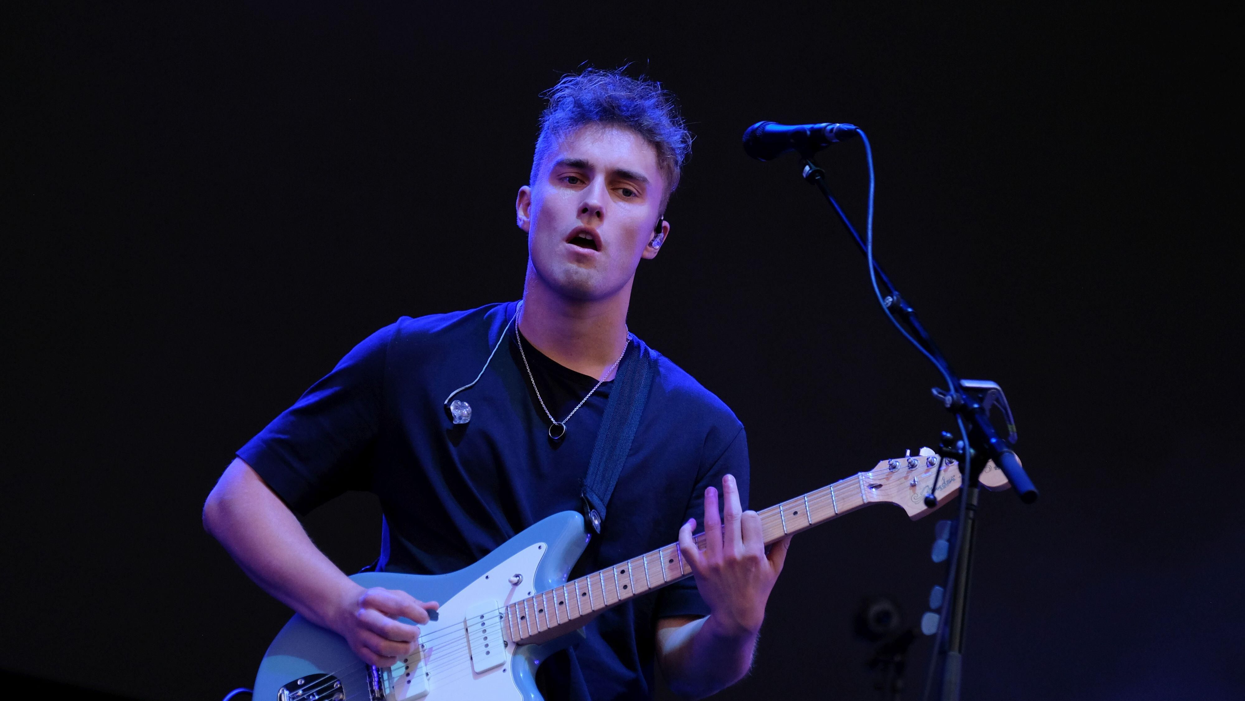 Pre-sale ticket info for Sam Fender at Belfast Vital