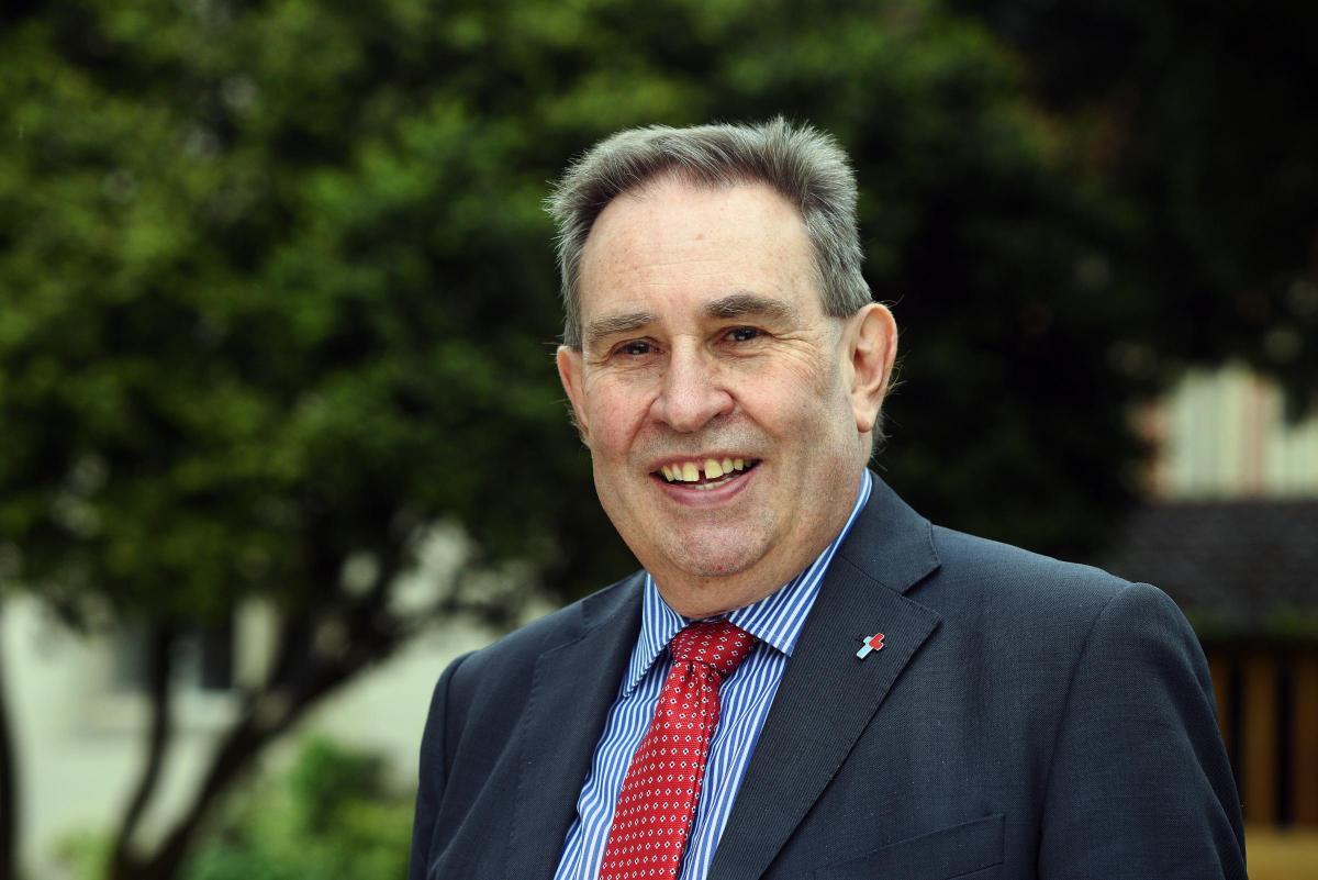 Former-MP Cllr David Drew resigns amid ‘devolution frustration’ | News ...