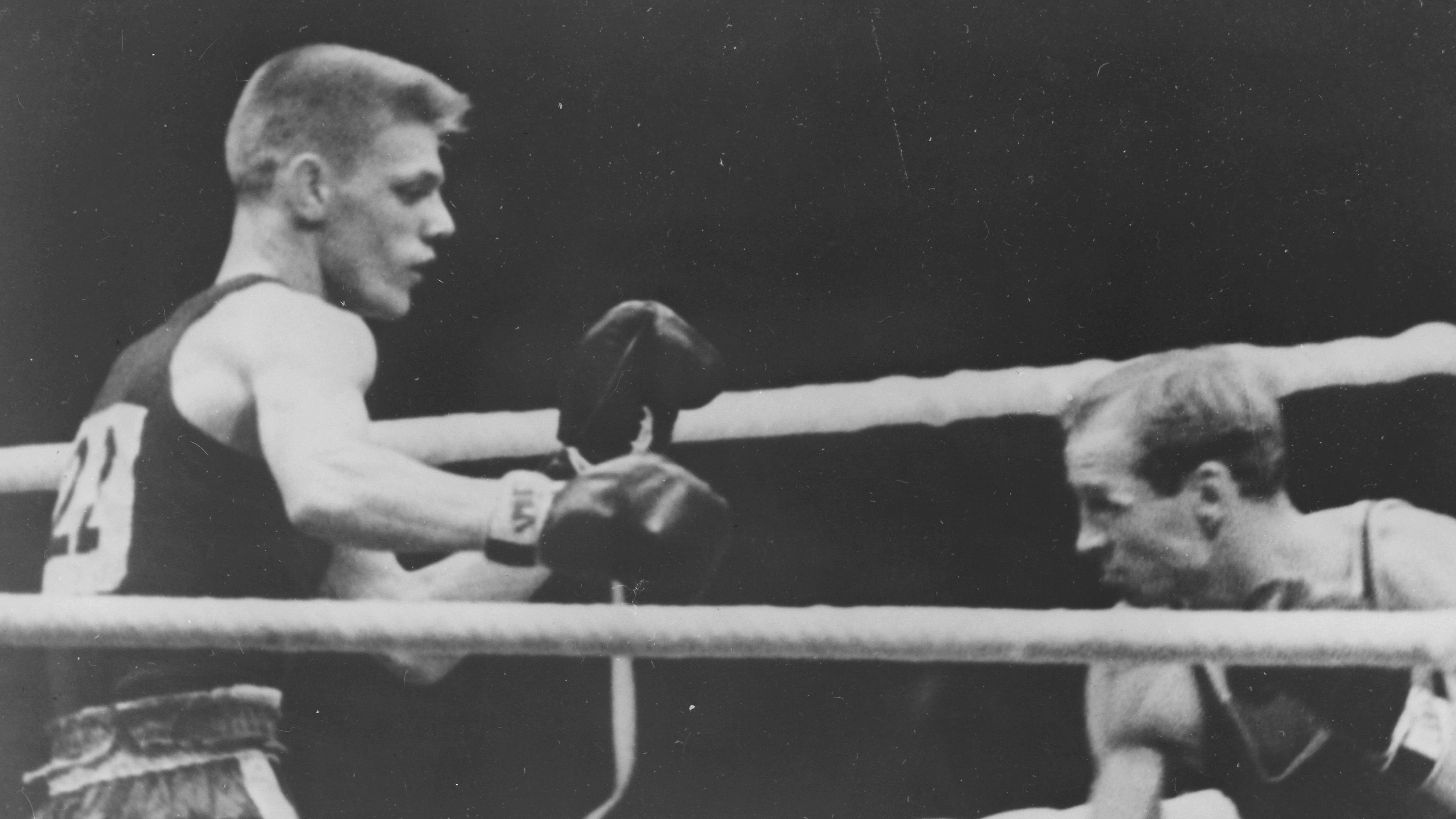 Dundee Boxer Legend Dick McTaggart Dies Age 89 dundee-boxer-legend-dick-mctaggart-dies-age-89