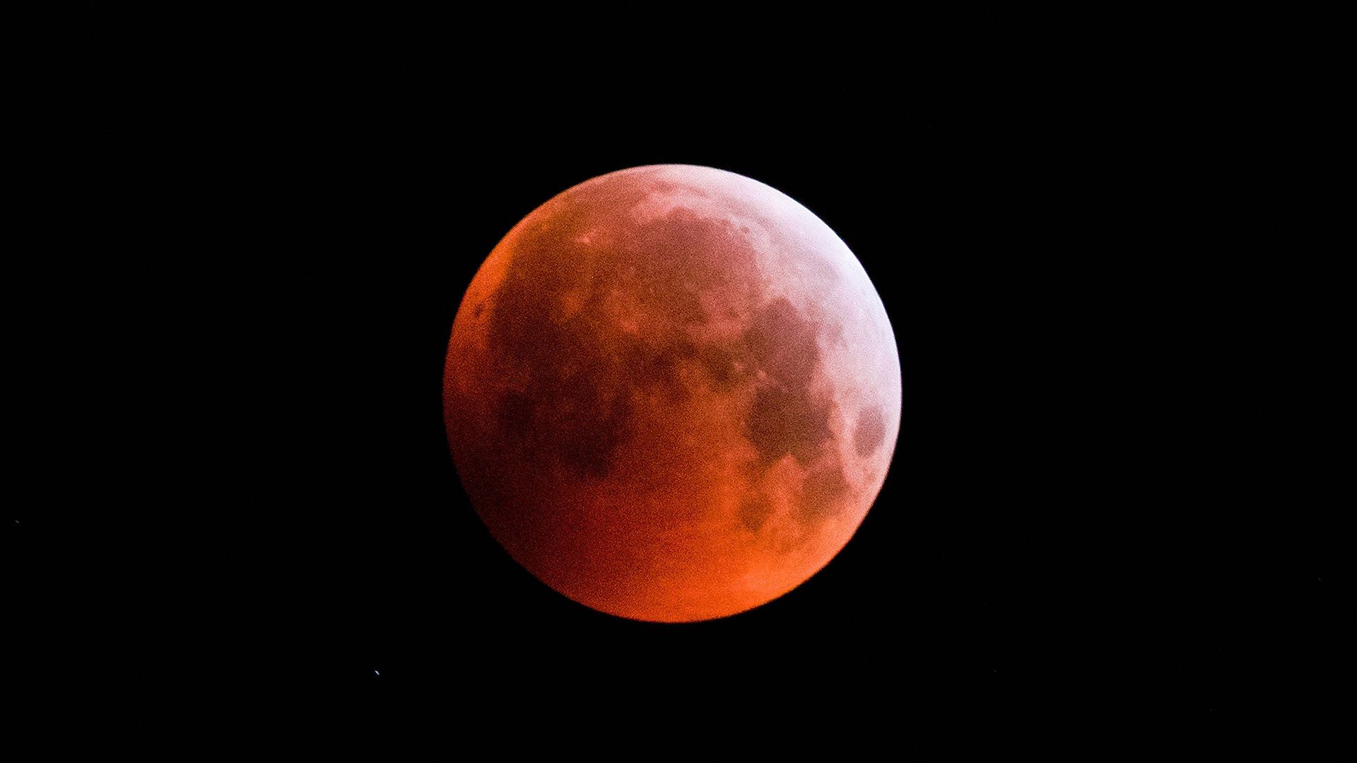Blood Moon How To View The Total Lunar Eclipse From The UK blood-moon-how-to-view-the-total-lunar-eclipse-from-the-uk