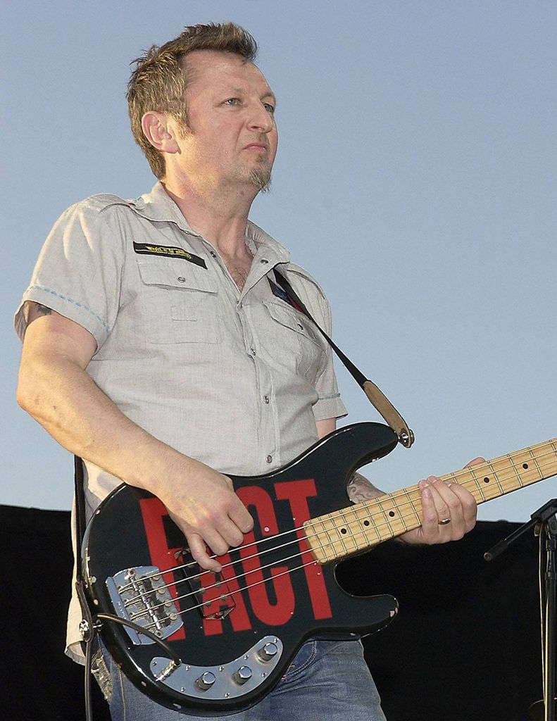 Gang of Four bassist Dave Allen on stage in 2004
