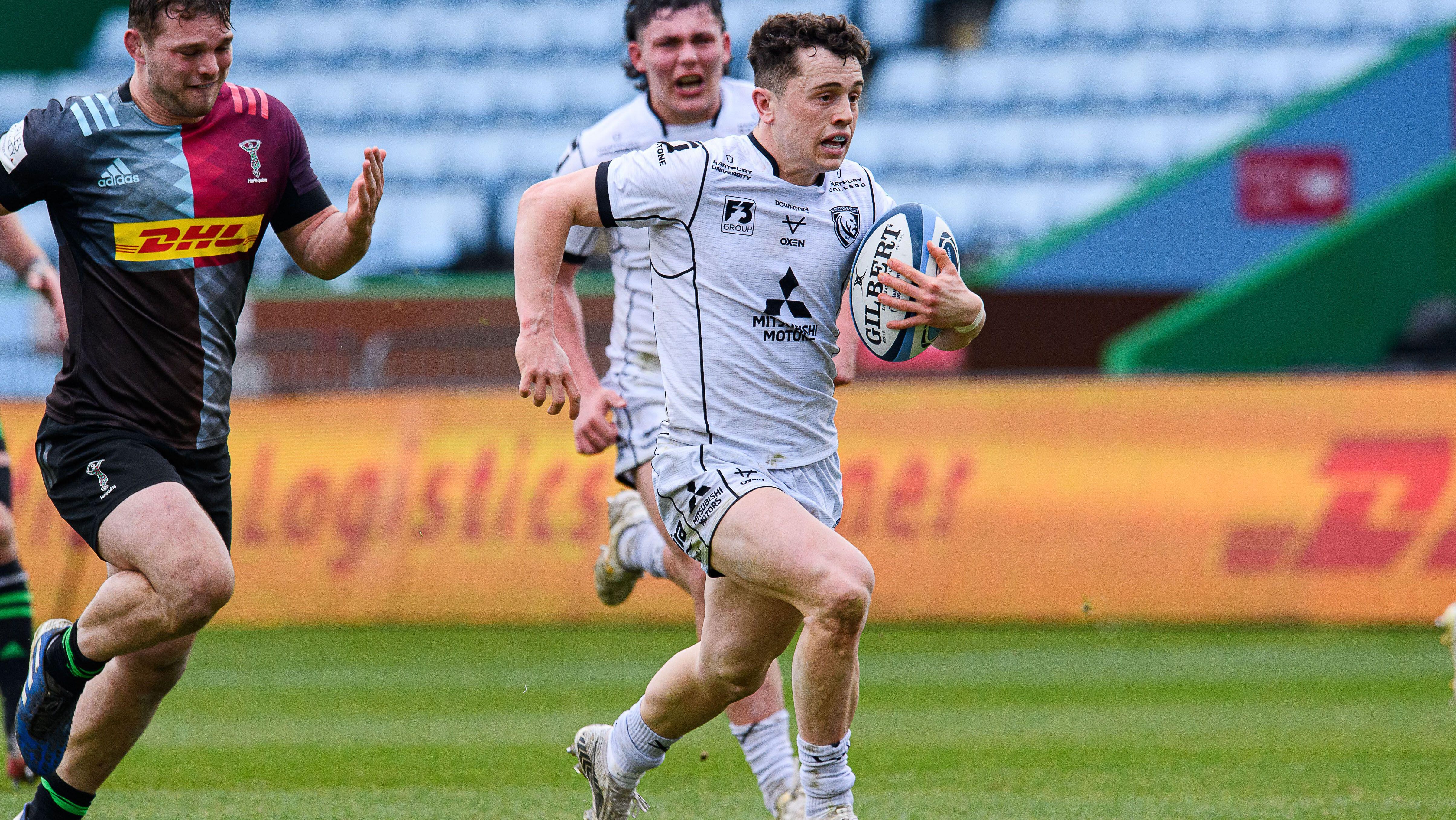 Exeter Chiefs sign Charlie Chapman from Gloucester Rugby