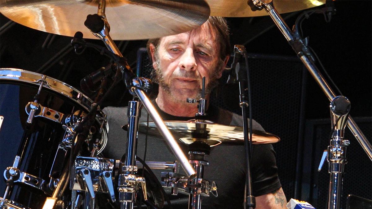 AC/DC drummer Phil Rudd announces live return