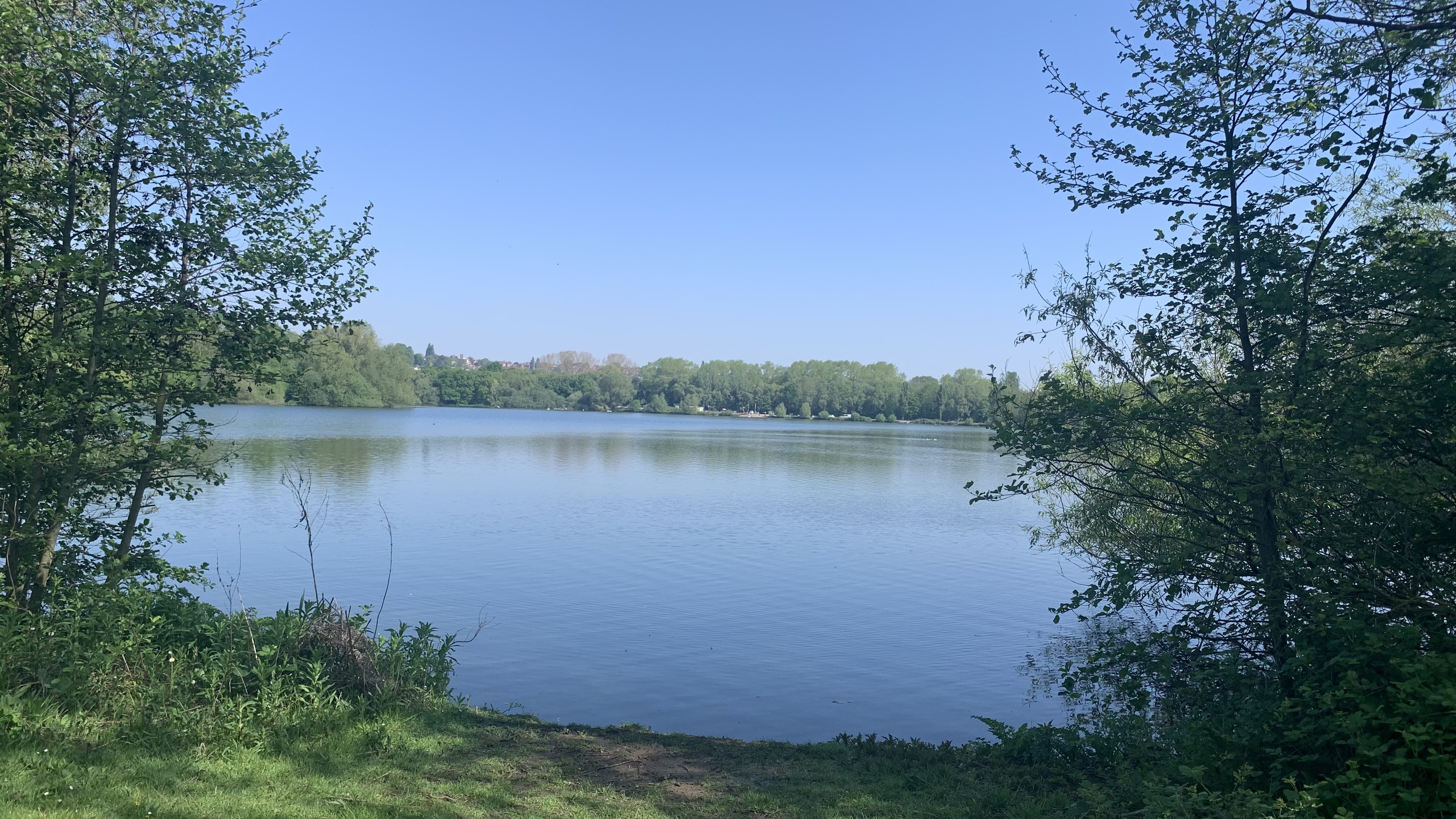 Body found in Nottinghamshire lake during search for missing teenager ...