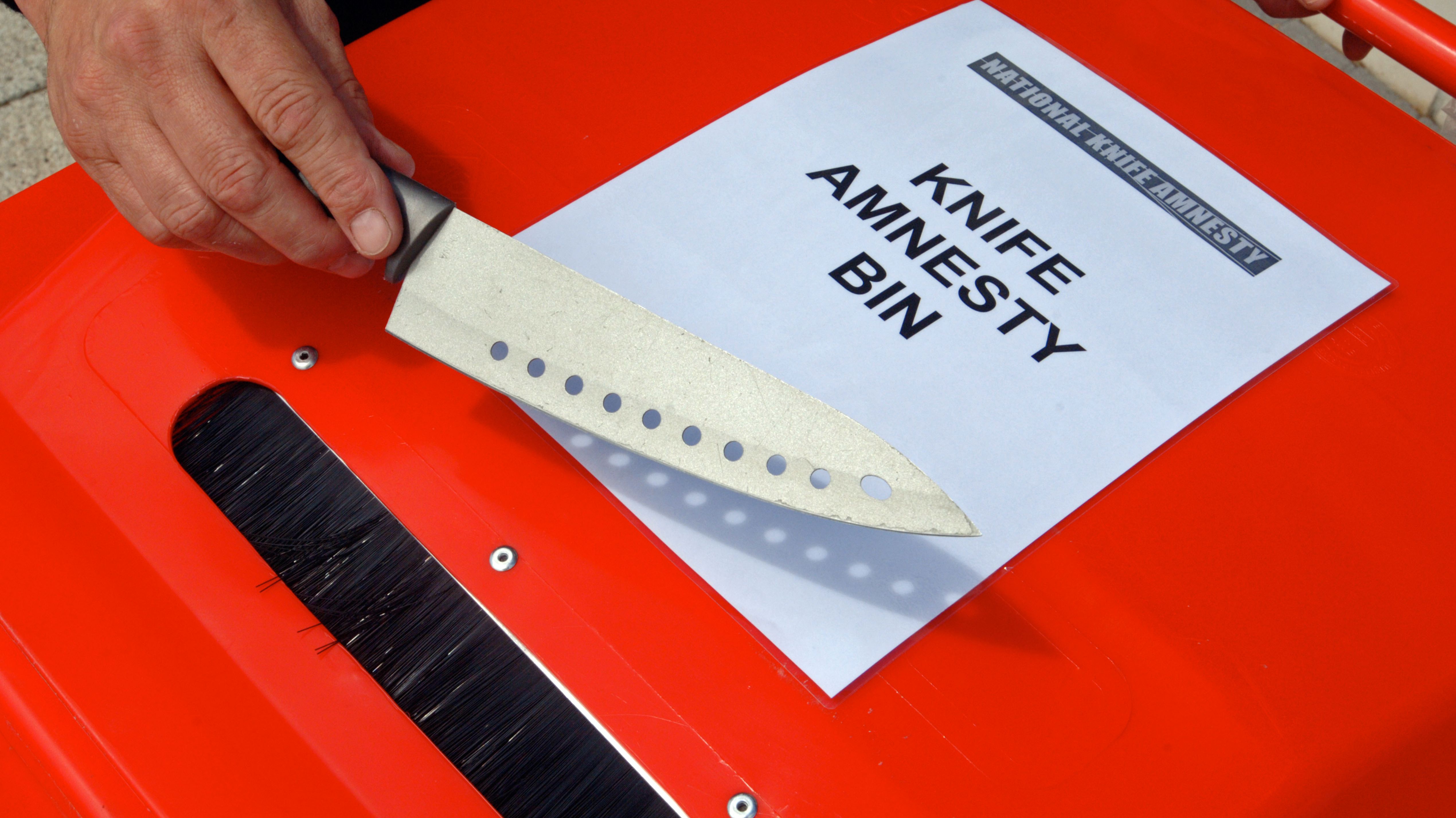 Knife Surrender London campaigner to tour country with knife amnesty van