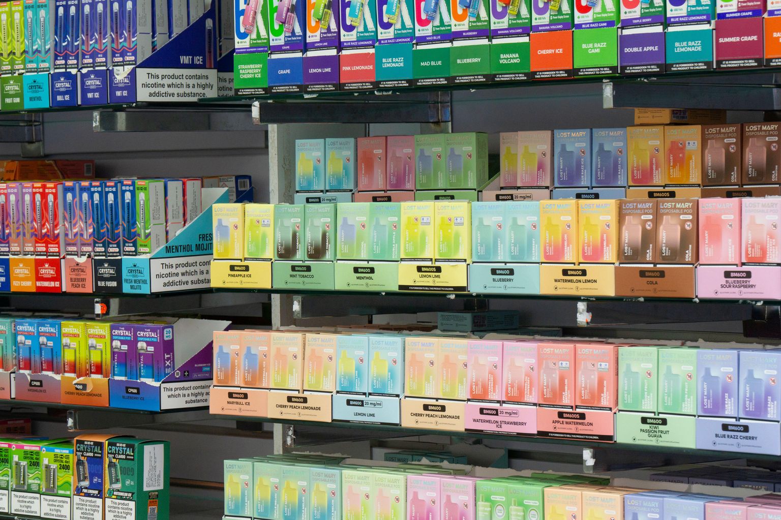 “Crimestoppers Lança Campanha Explosiva para Desmantelar o Mercado de Vapes Ilegais nos West Midlands!” #ÚltimasNotícias #Portugal “Crimestoppers Lança Campanha Explosiva para Desmantelar o Mercado de Vapes Ilegais nos West Midlands!” #ÚltimasNotícias #Portugal