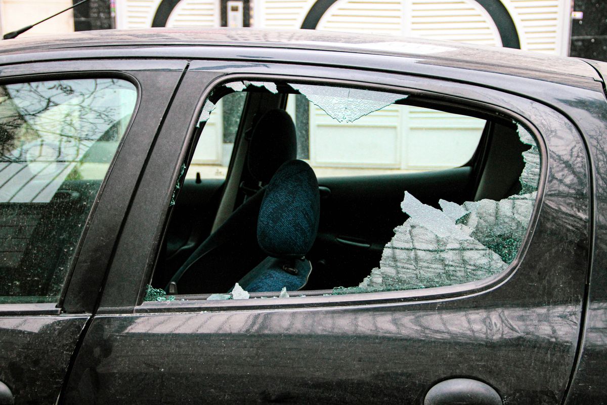 Police launch appeal after car windows smashed in Gorleston