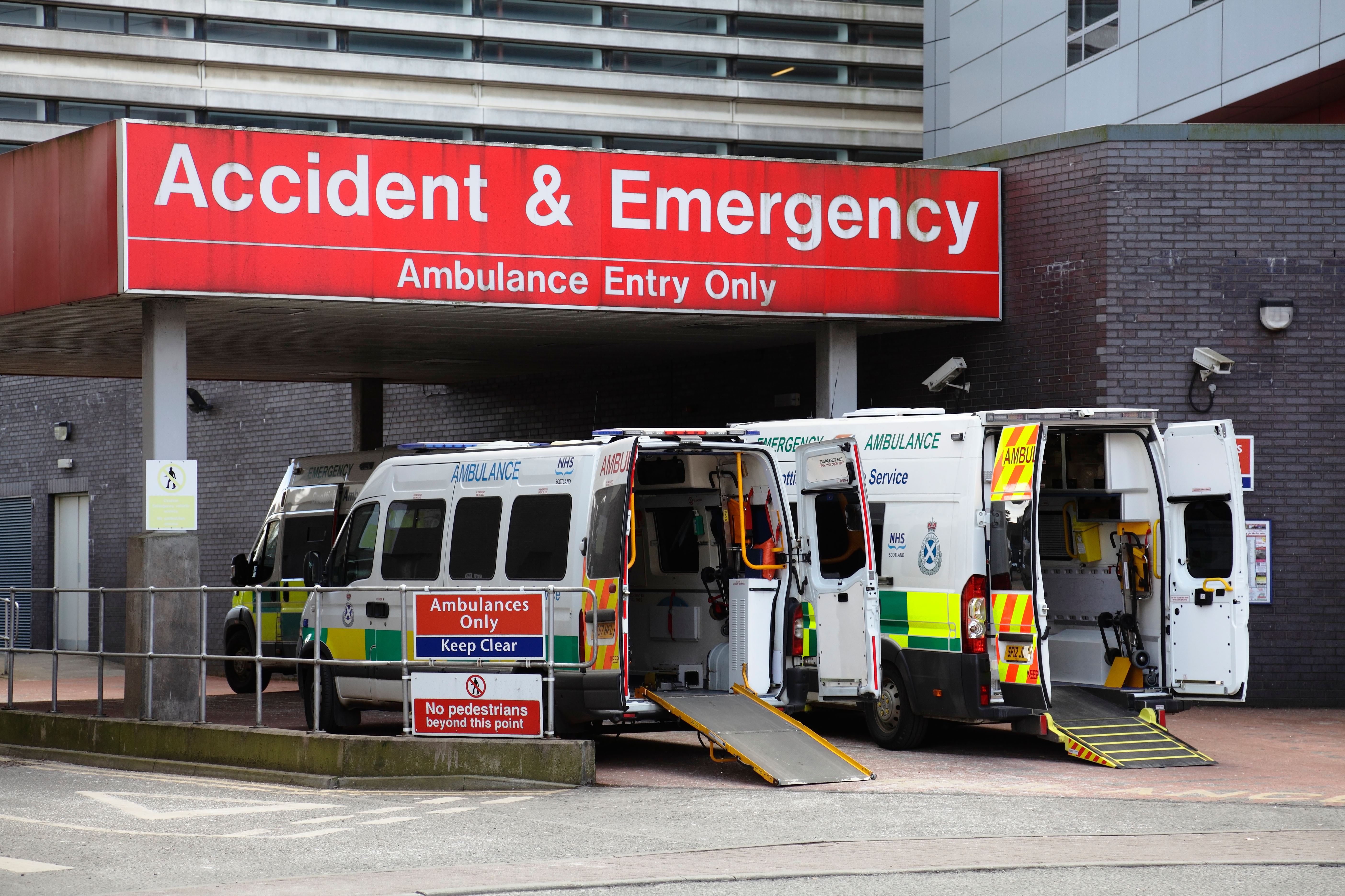 Government promises to cut A&E waiting times and end "corridor care"