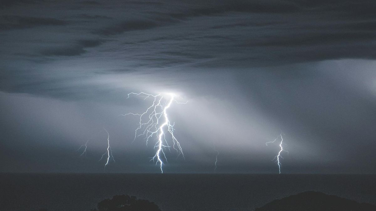 Fresh Weather Fresh weather warning issued across the South West and Wales