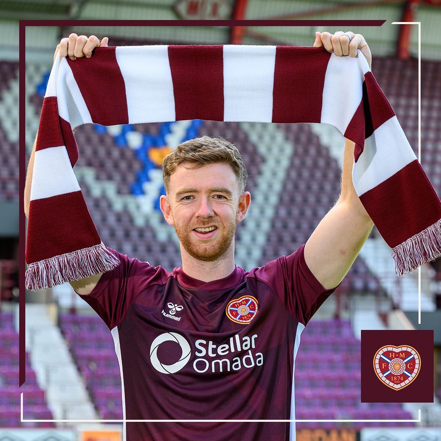 Findlay reunited with boss McInnes after joining Hearts on loan