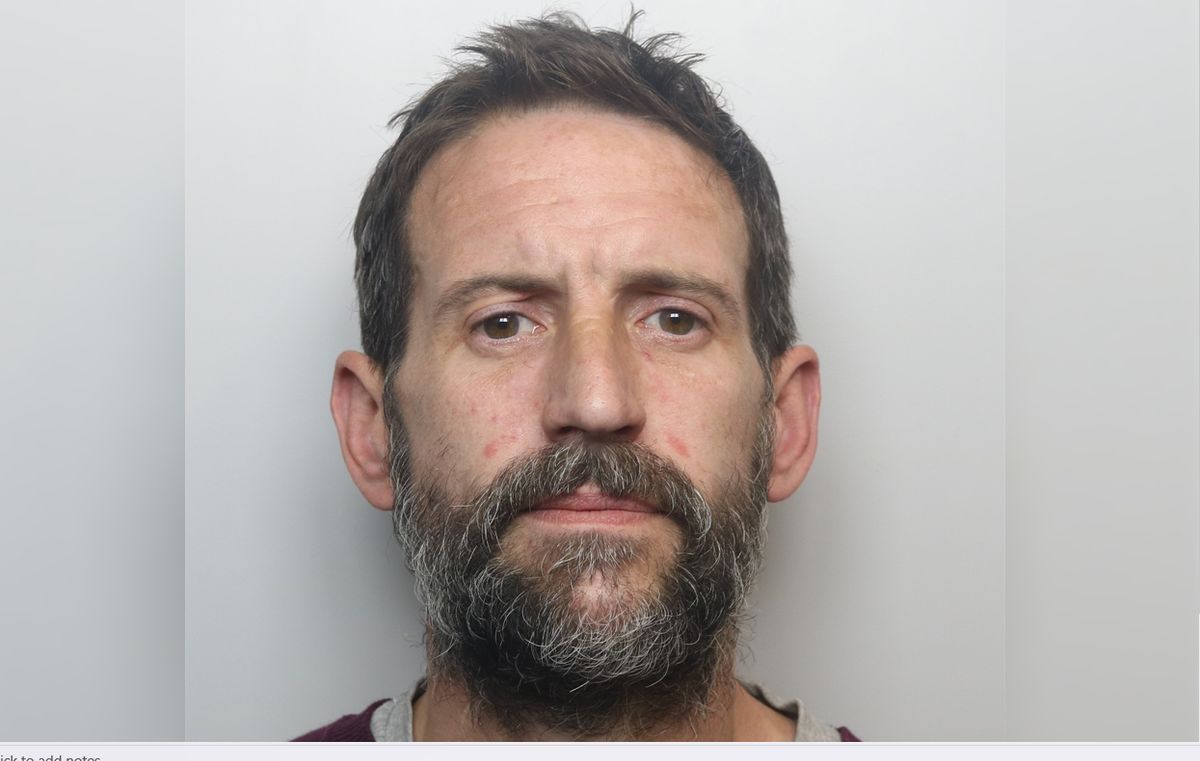 Public urged not to approach man wanted in connection with Steventon ...