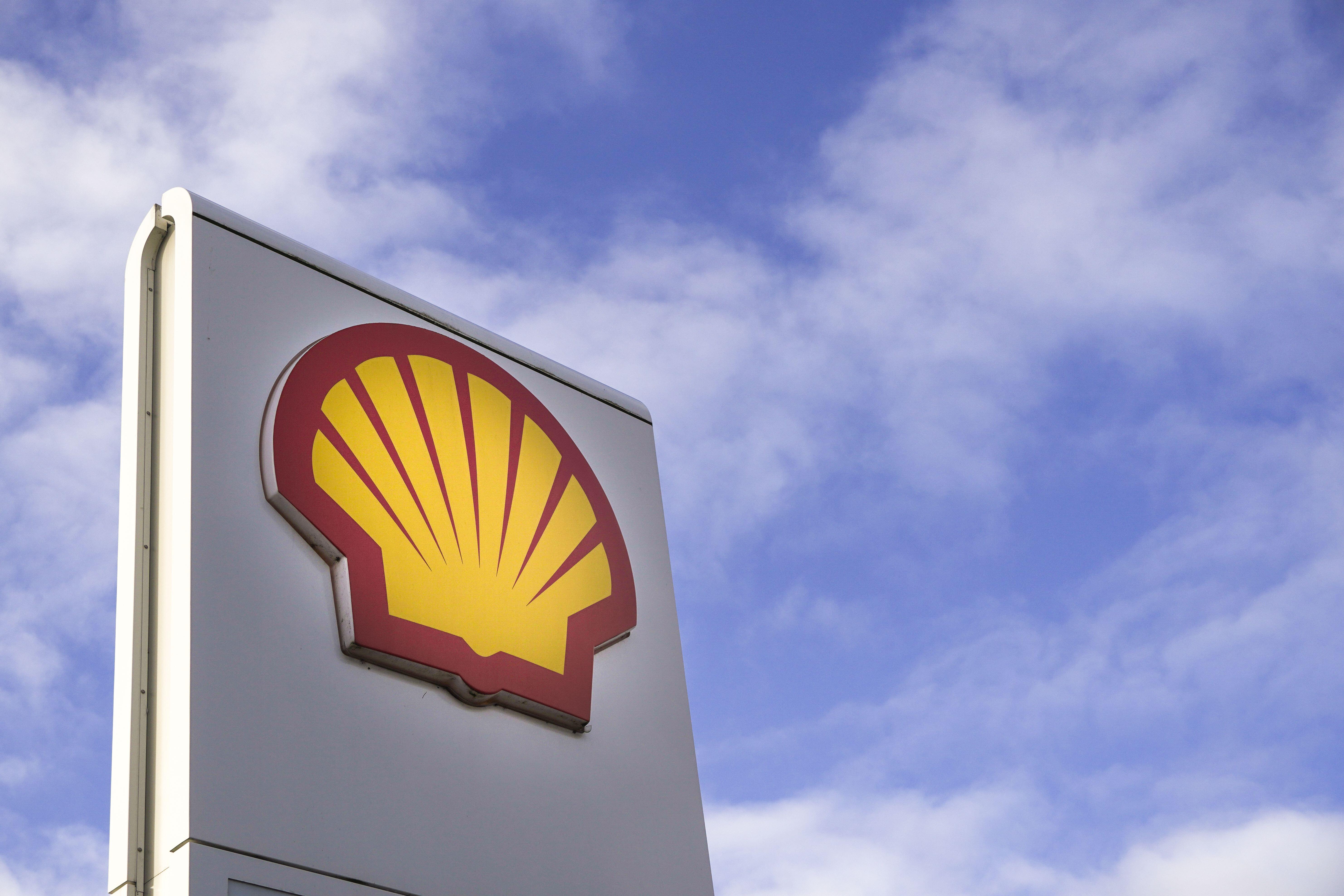 Shell insists it won't make an offer for BP.