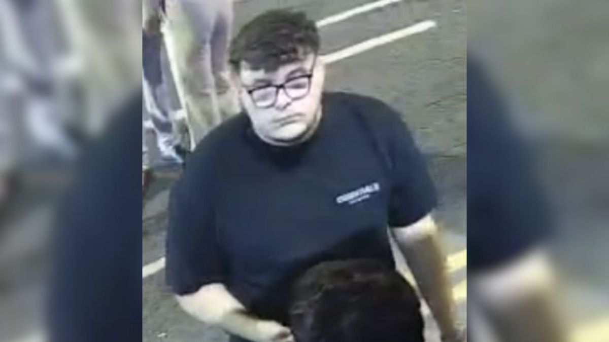 Man in critical condition and two arrested following assault on Deansgate
