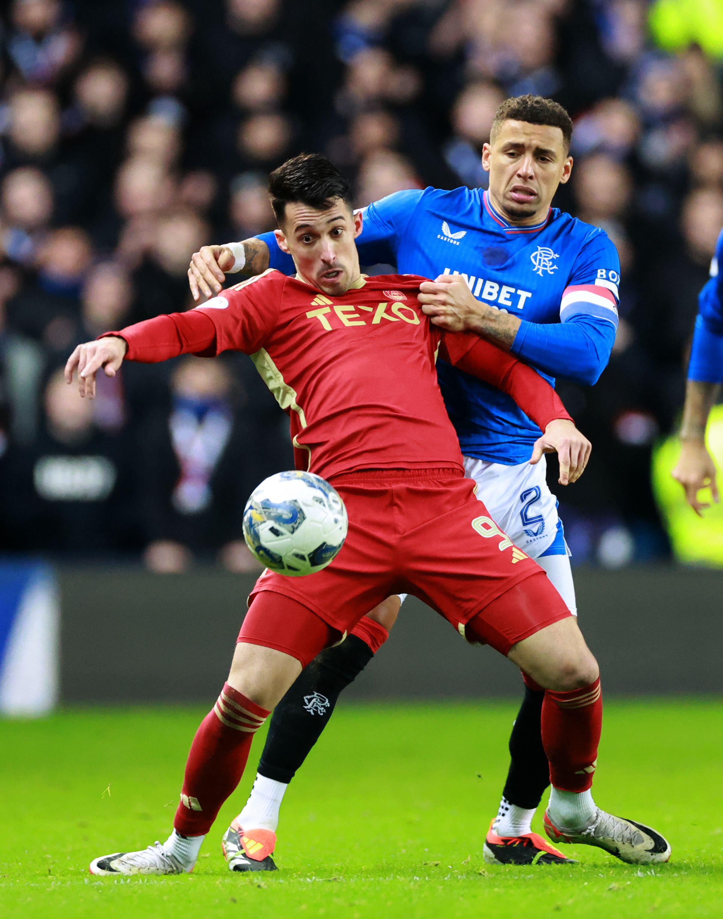 Rangers sign former Aberdeen striker Bojan Miovski from Girona