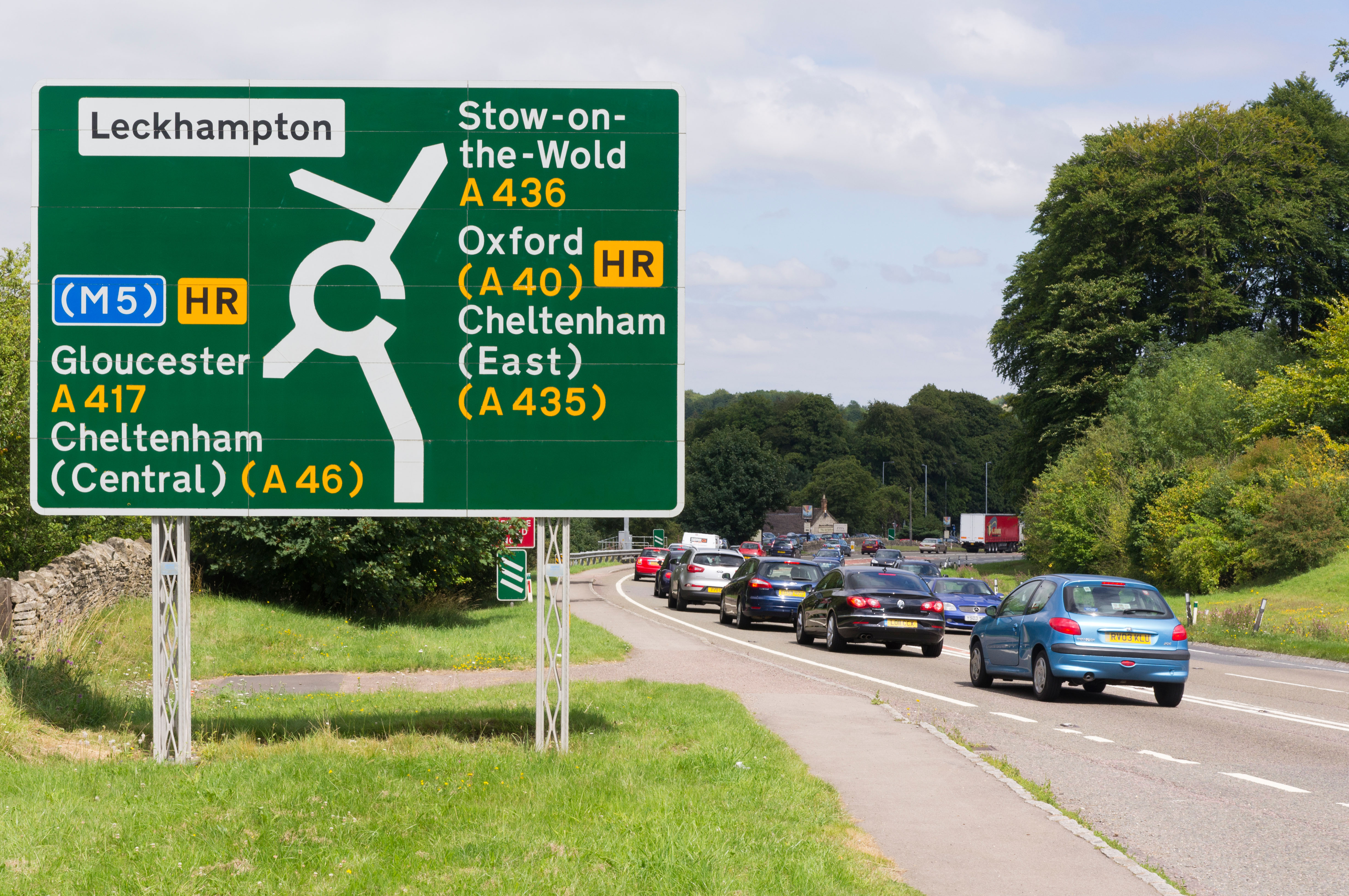 Part of A417 in Gloucestershire closed Road following multi-vehicle ...