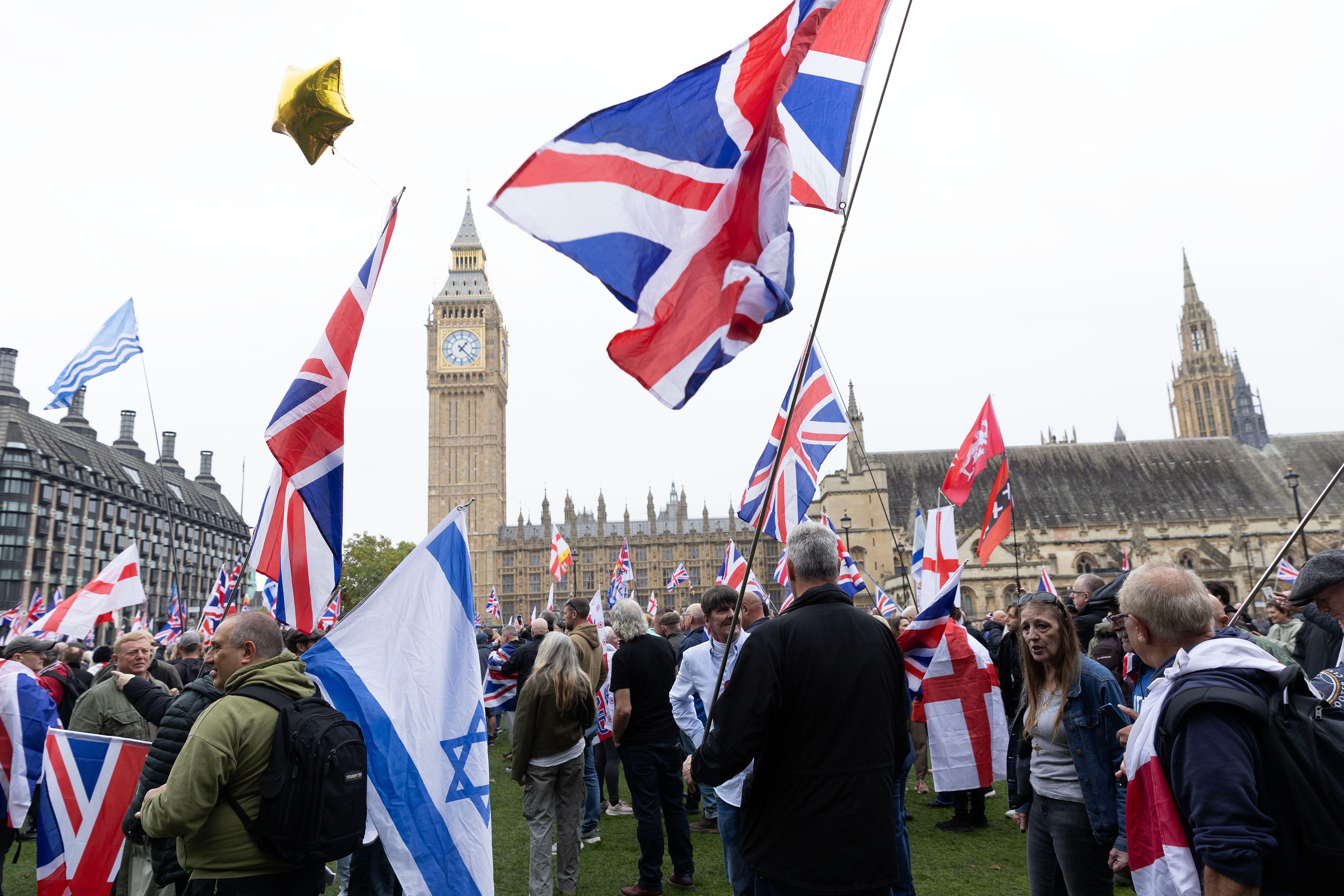 Thousands descend on London for Tommy Robinson rally and counter-protest