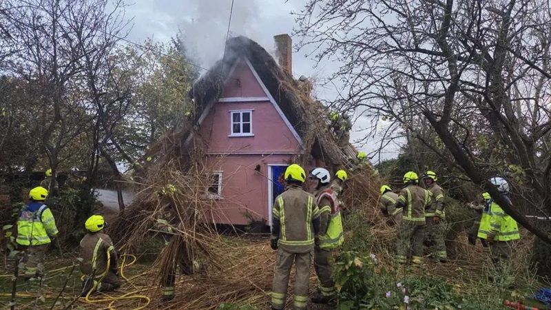 Multiple fire crews battle thatched cottage blaze in Suffolk | News ...