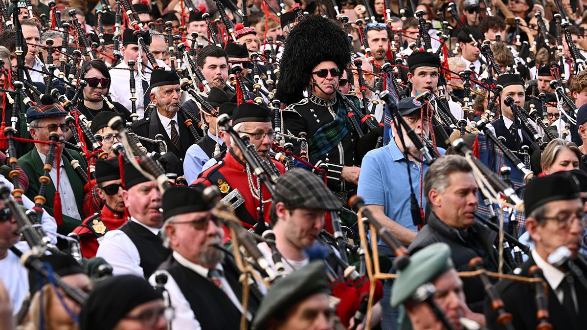 Watch 374 bagpipers in Melbourne smash world record playing AC/DC classic