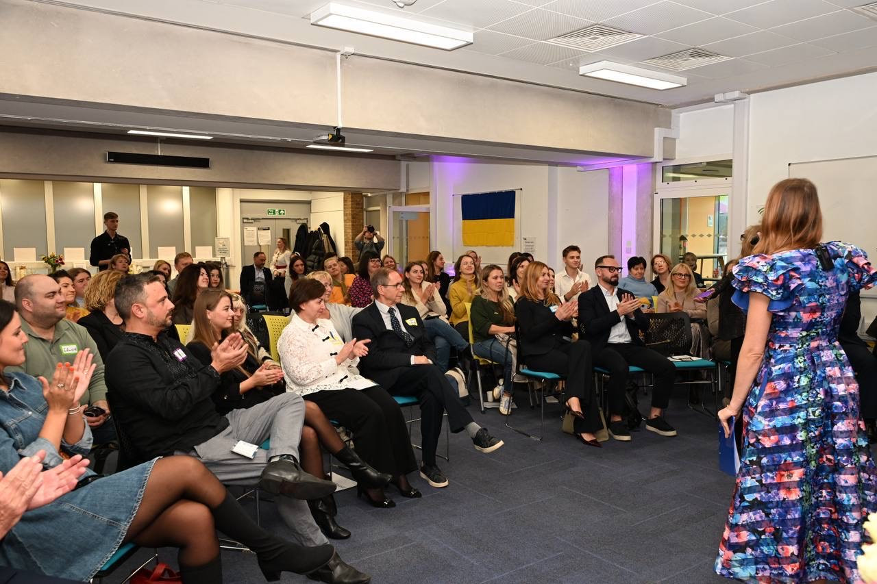 Ukrainian Education Centre opens at Westgate Library in Oxford | News ...