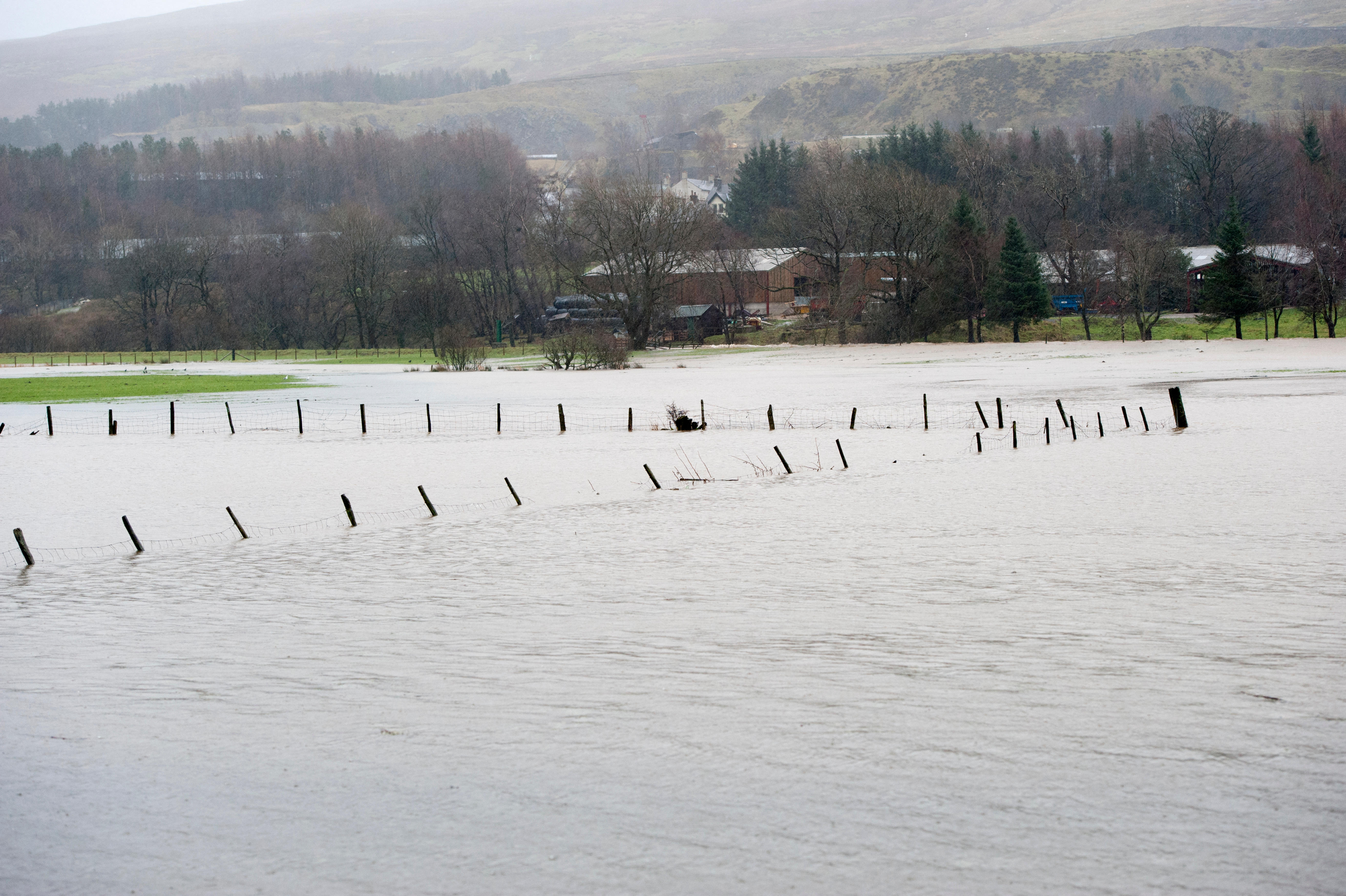 Amber weather warning in force as heavy rain raises flood risk | News ...