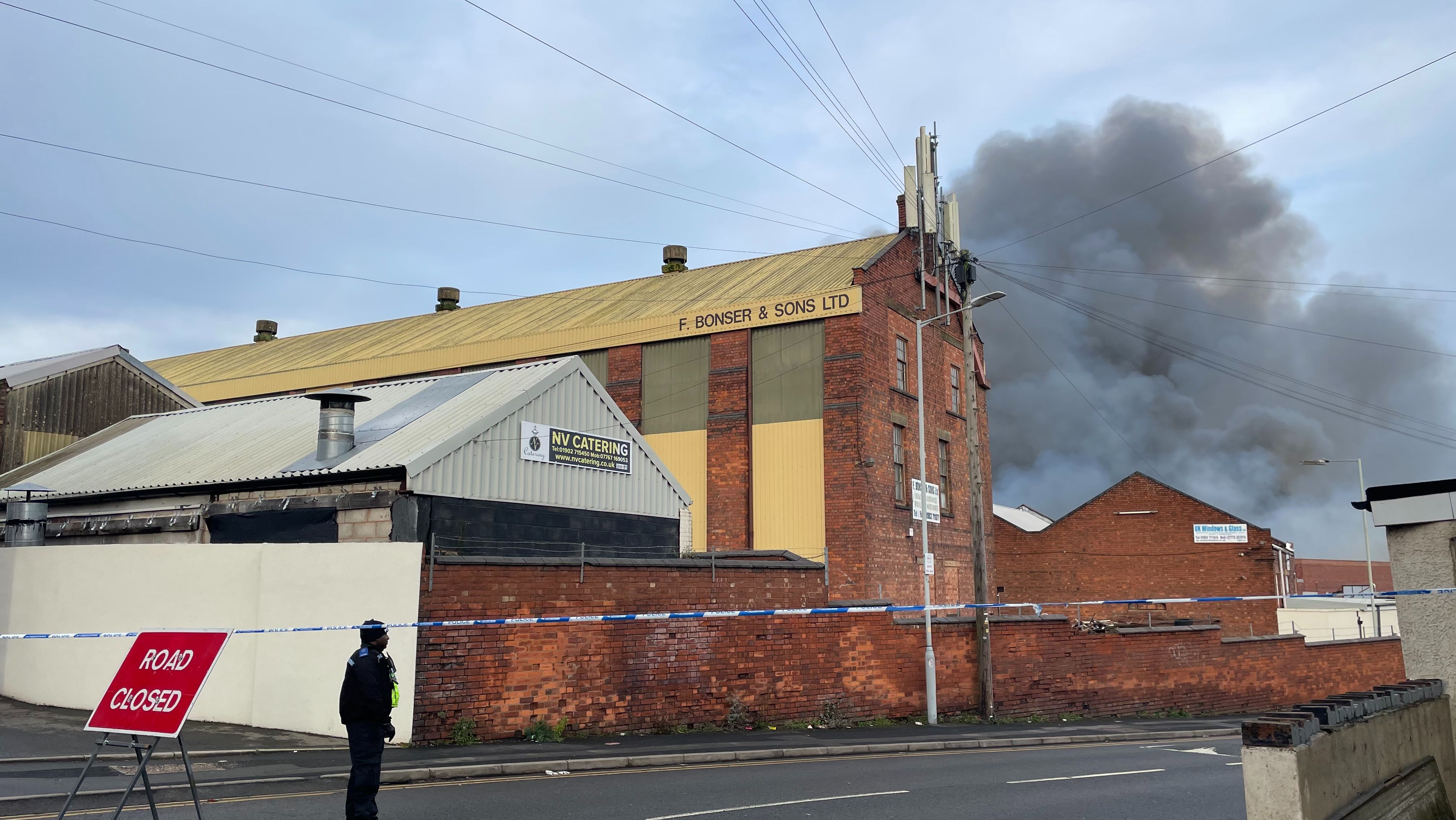 Factoryon Fire Large fire breaks out at Woverhampton factory