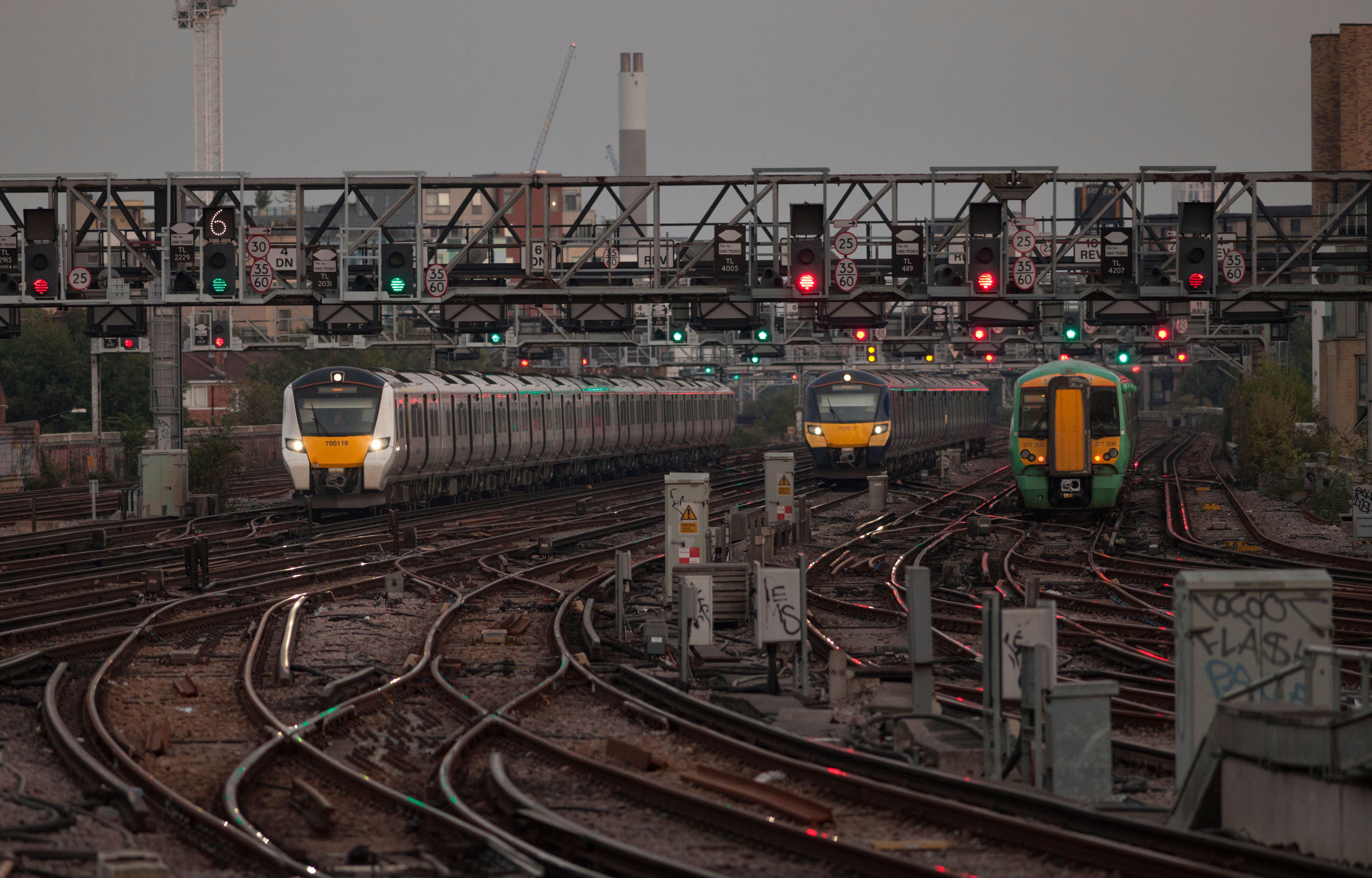 Southern, Thameslink and Gatwick Express rail passengers told to avoid ...