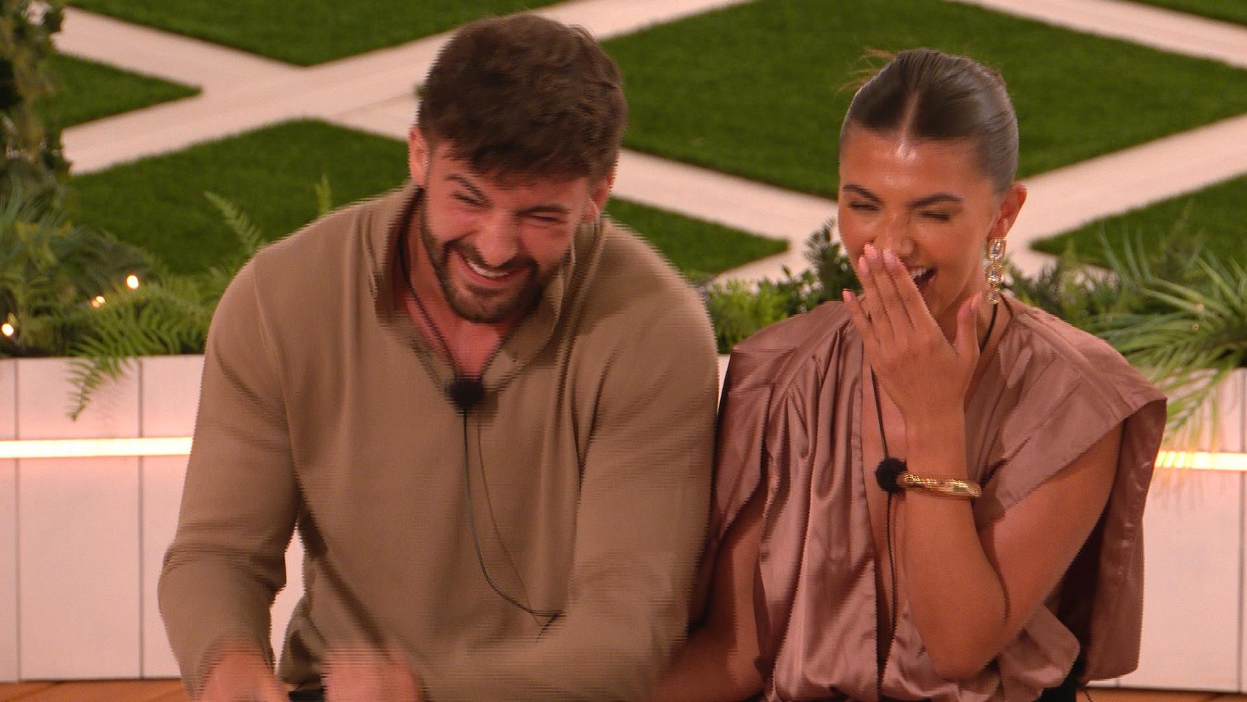 Ciaran Davies and Samie Elishi in the Love Island villa