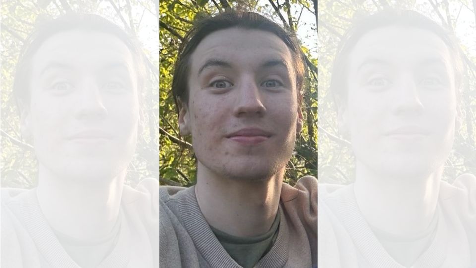 21-year-old student fatally stabbed in London named