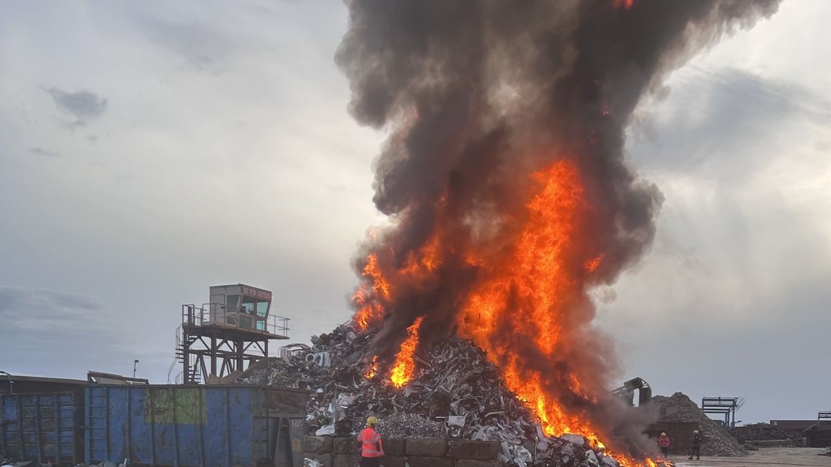 Firefighters tackle large blaze at recycling centre in March | News ...