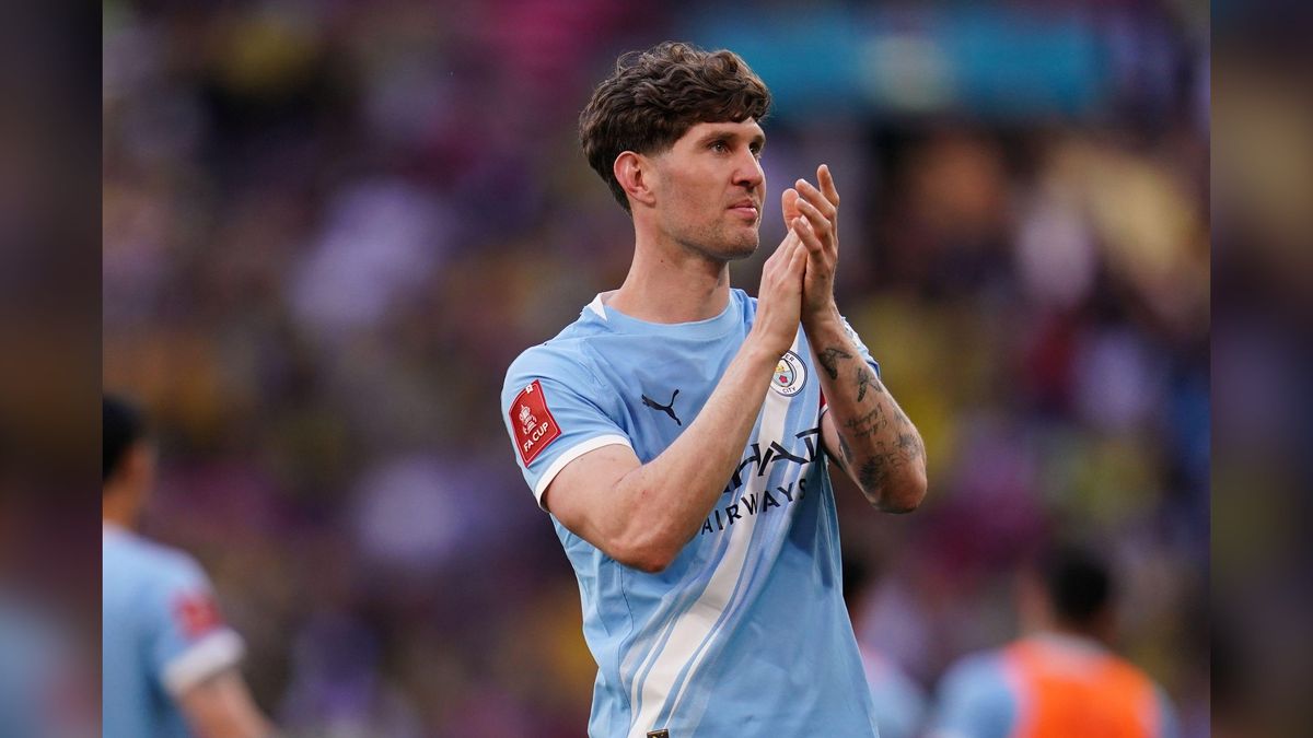 Barnsley's John Stones to leave Manchester City