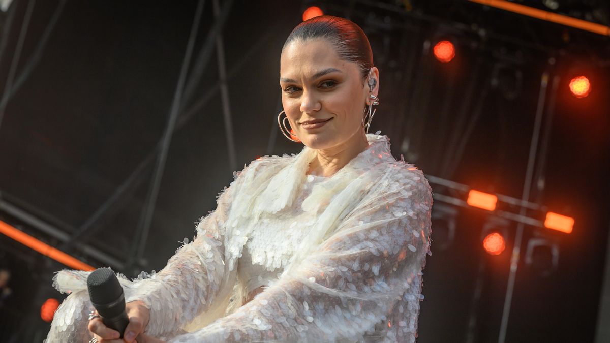 Jessie J shares emotional health update following cancer diagnosis