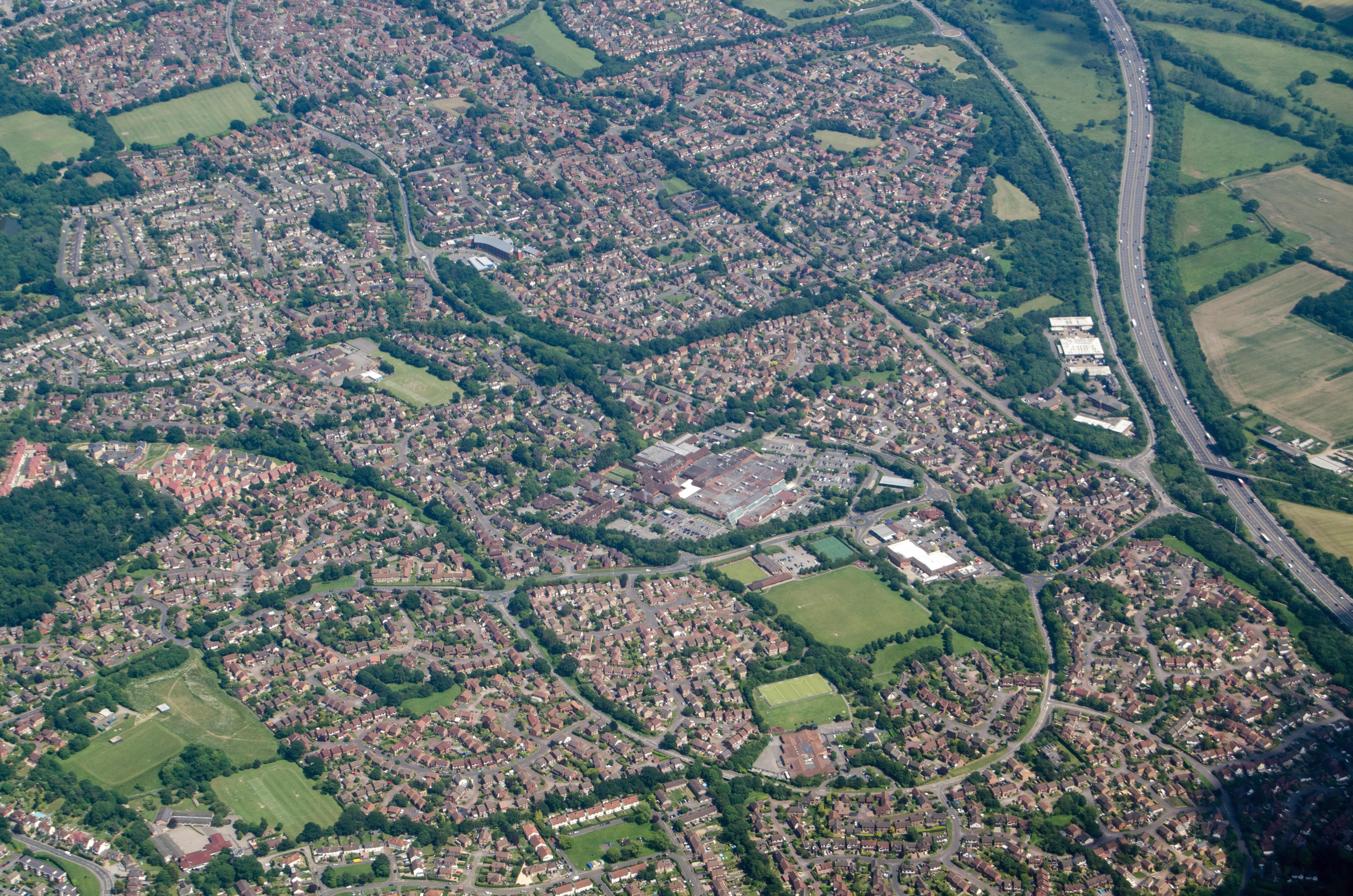 Teenager arrested on suspicion of murder of man in Reading