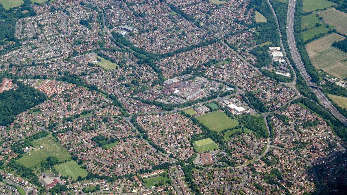 Teenager arrested on suspicion of murder of man in Reading