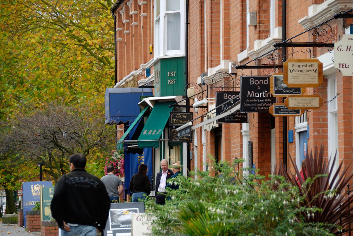 Boosting Community Confidence: A Positive Shift in West Midlands Crime Response
