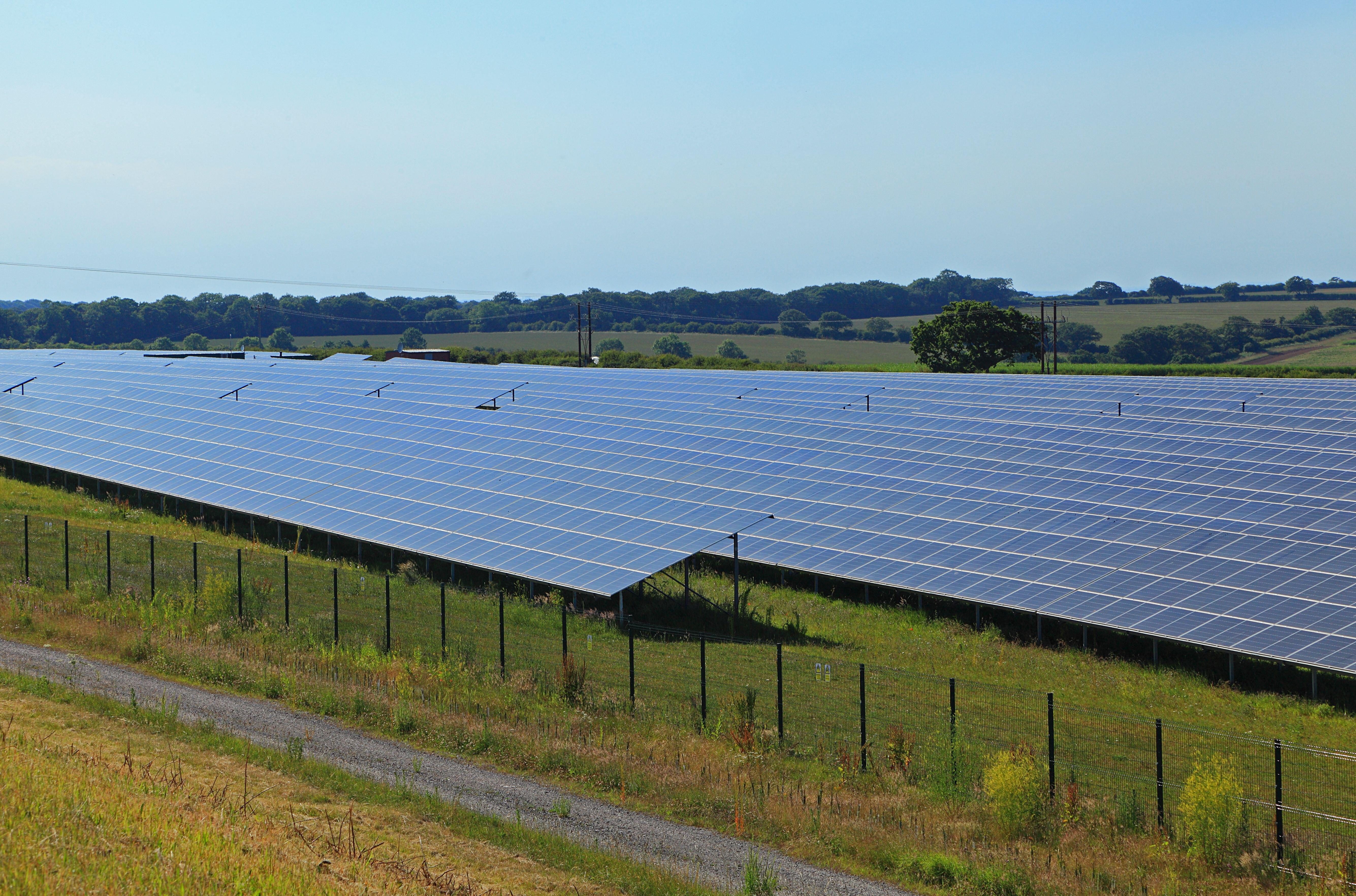 Sevenoaks councillors set to debate controversial solar farm on green ...