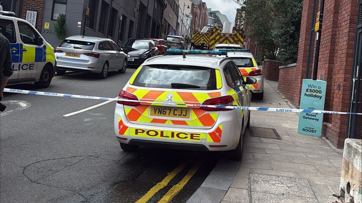 Fire at Sheffield restaurant under control