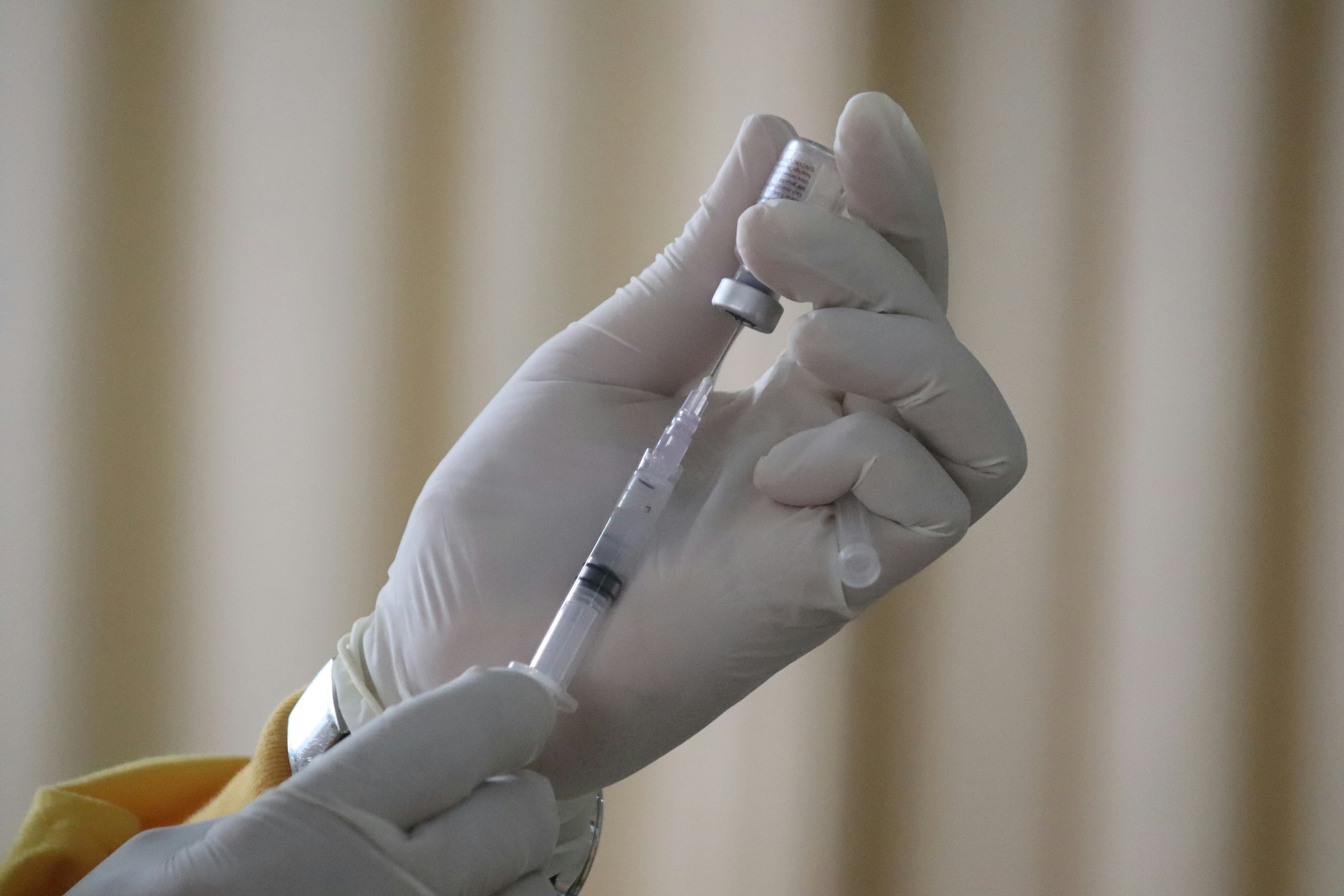 New AI vaccine could stop future pandemics, Cambridge researchers say