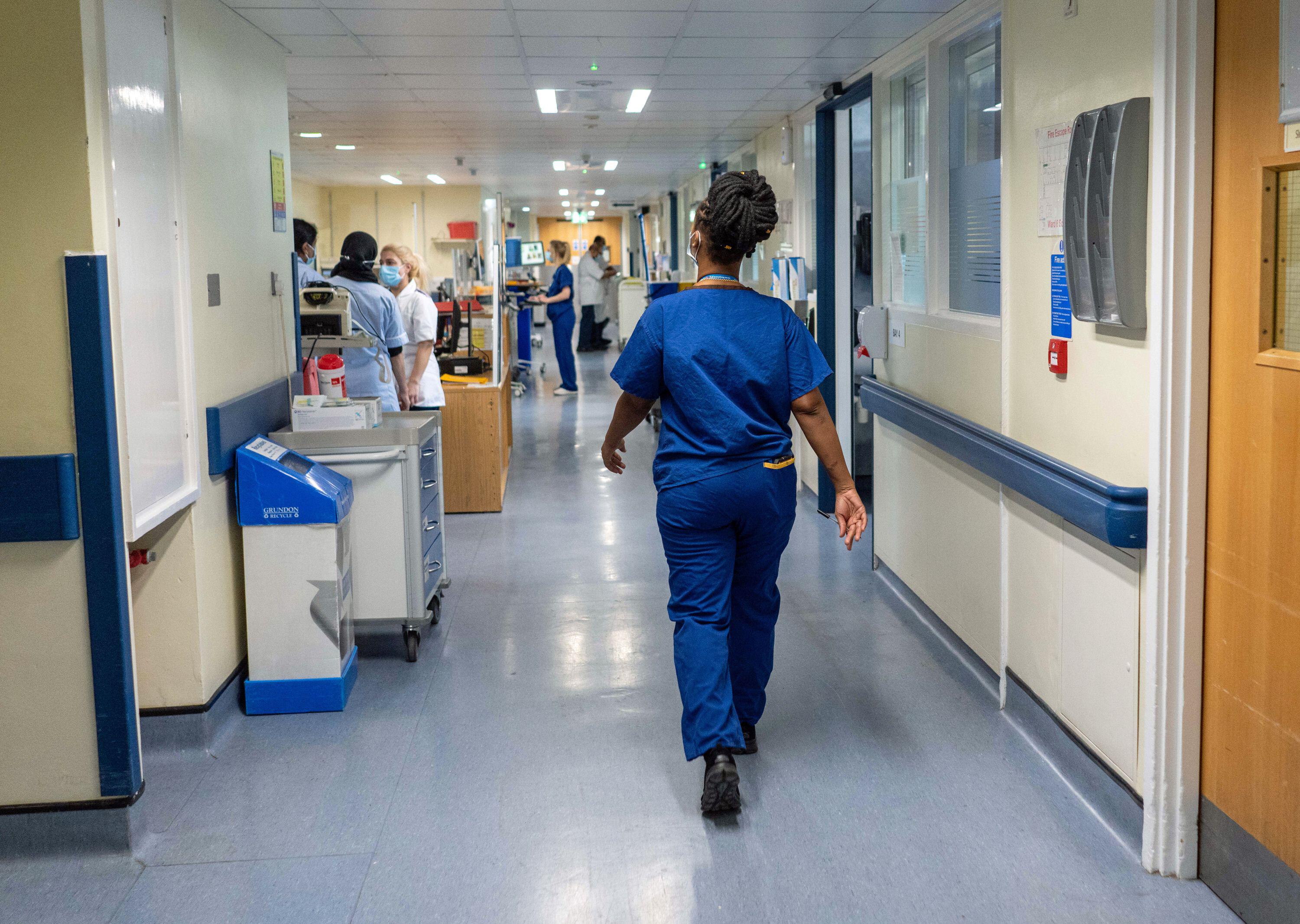 Major review calls for urgent reform of England's maternity services
