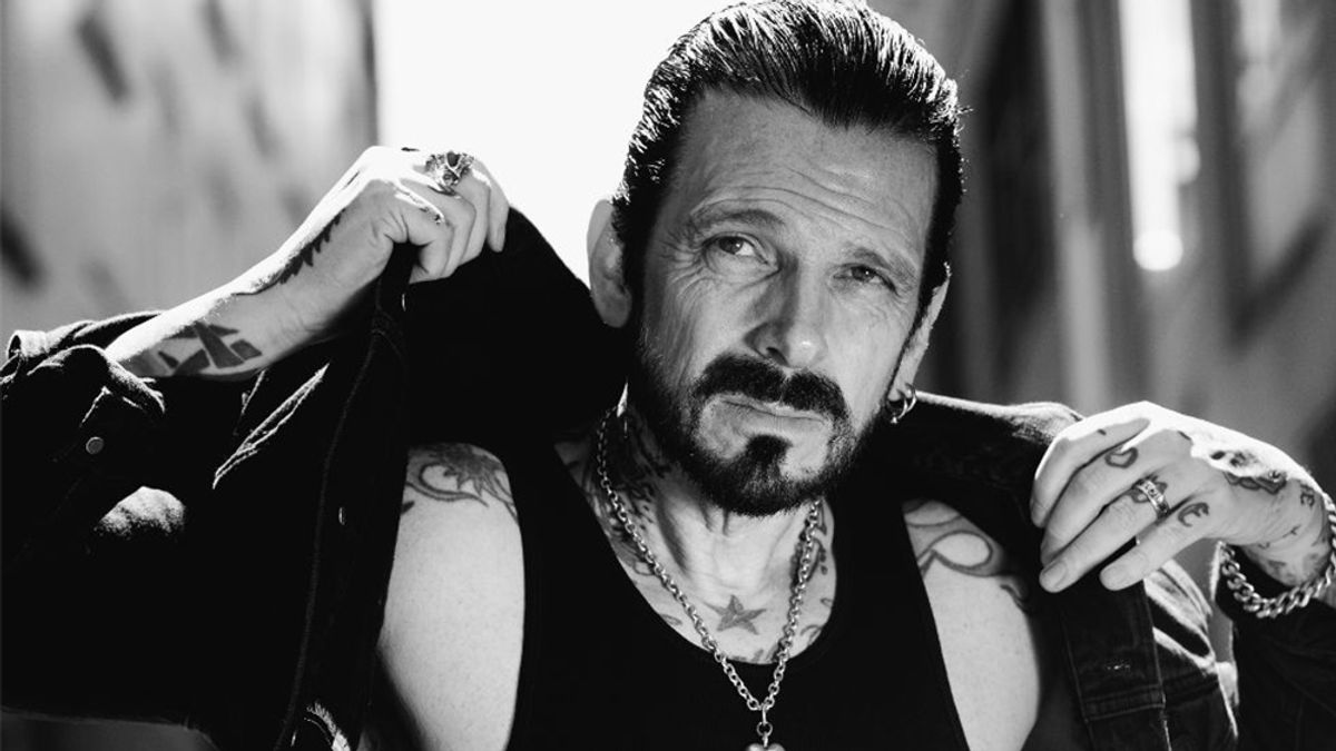 Ricky Warwick premieres song with Def Leppard's Phil Collen and announces in-store UK tour