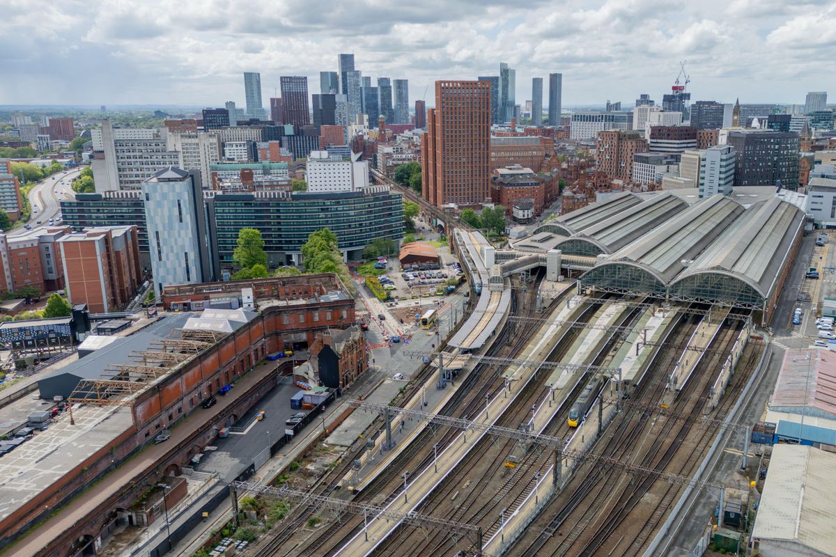 Major rail disruption to last well into Friday after Piccadilly power outage