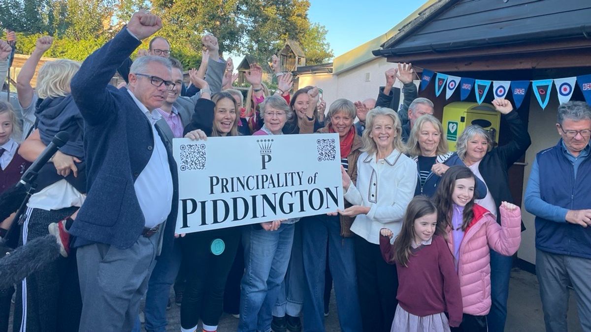 Village votes for independence in symbolic referendum driven by migrant camp | News - Greatest Hits Radio 60s