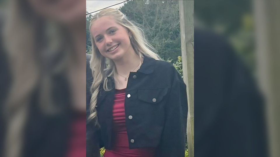 Family pay tribute to 18-year-old woman killed in Banbury crash | News - Hits Radio (Oxfordshire)
