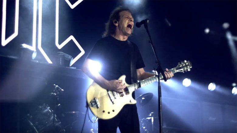 Stevie Young: 'I try to keep the spirit of what Malcolm did in AC/DC'