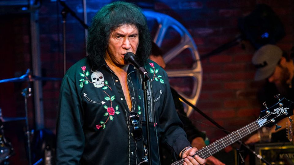 Wizard World Philadelphia: An Evening with Gene Simmons and His